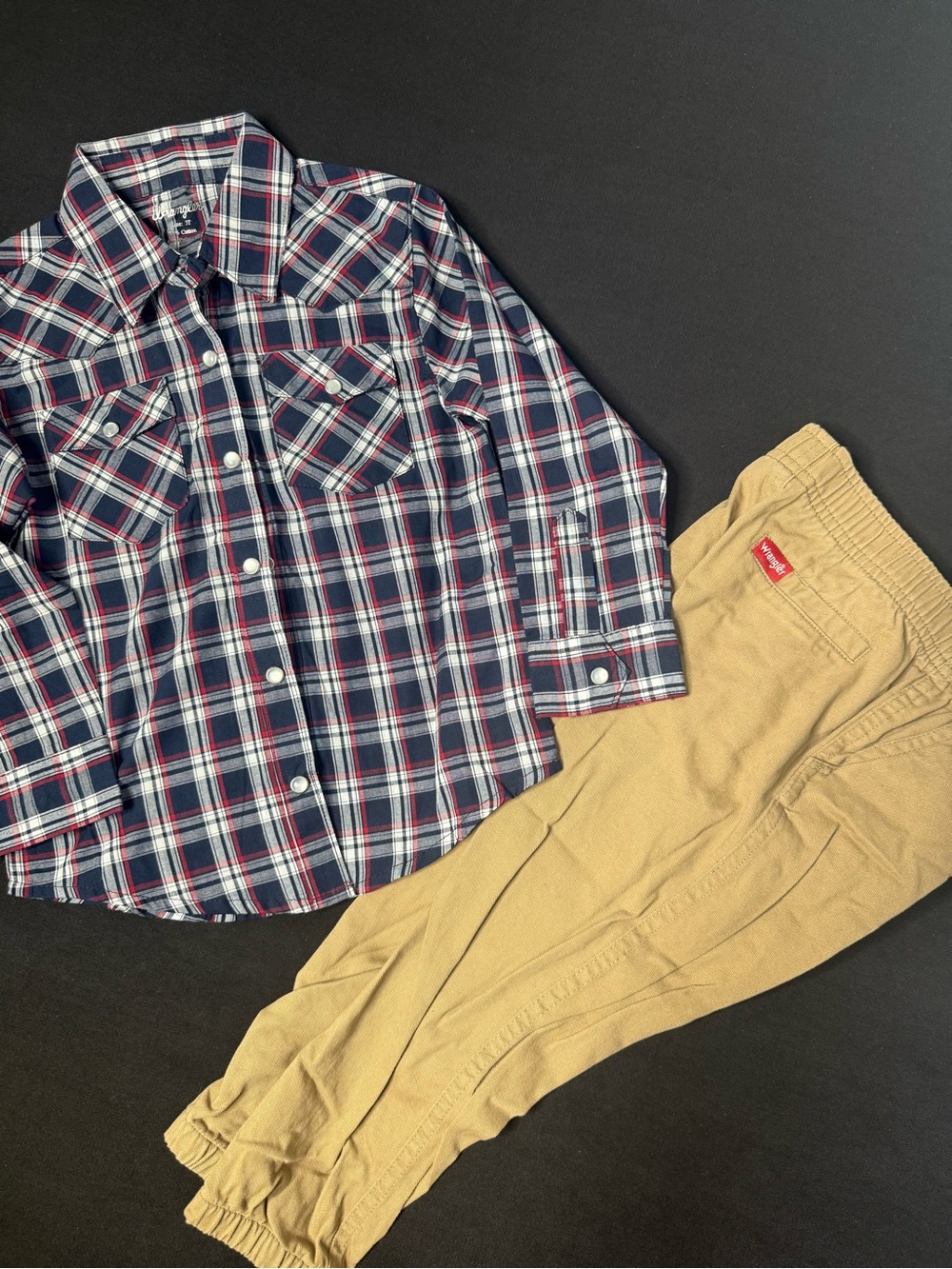Wrangler Kids set. New without tags. Never worn size 3T